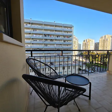 Sunny Haven 4 Minutes Walk To The Da Rocha Appartamento *