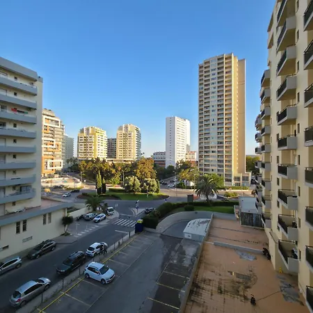 Sunny Haven 4 Minutes Walk To The Da Rocha